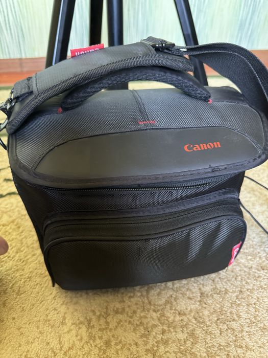 Видеокамера Canon