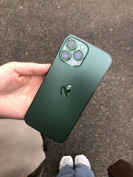 Продаю свой айфон 13 prо мах 
Состояние_Идеальное
Ёмкость_83%
Память_1