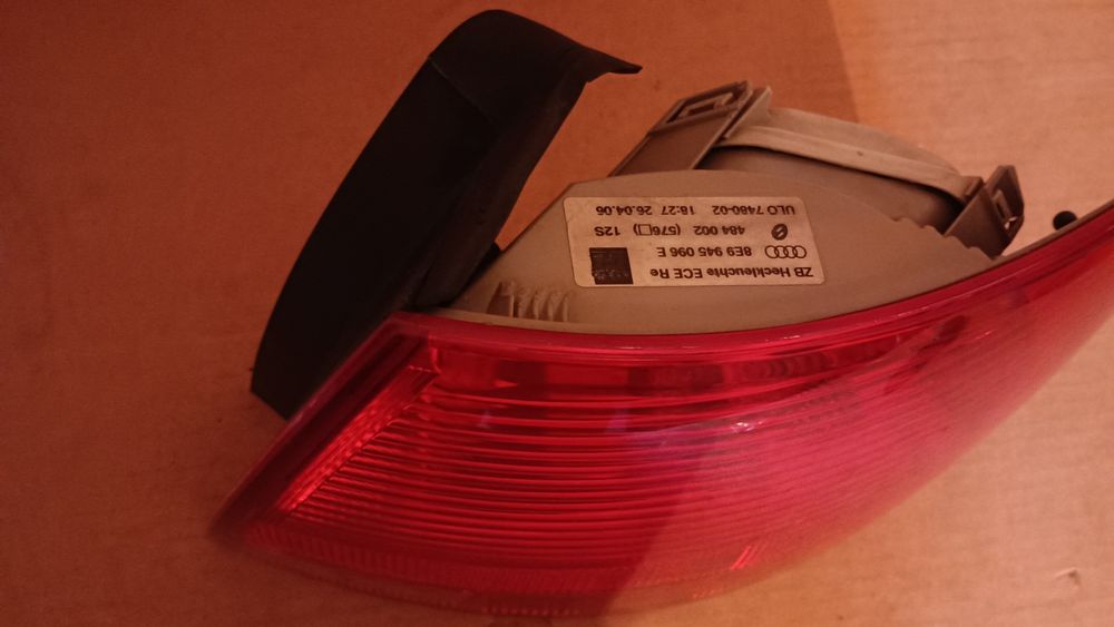 Десен външен стоп за а4/b7 kombi