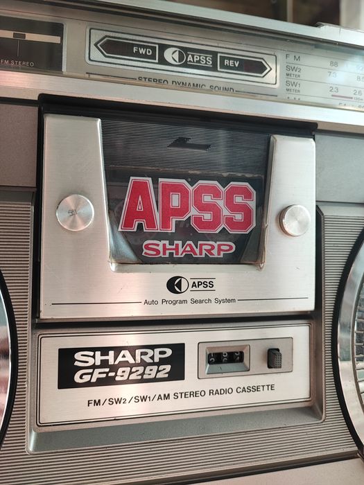 Radiocasetofon SHARP GF-9292X