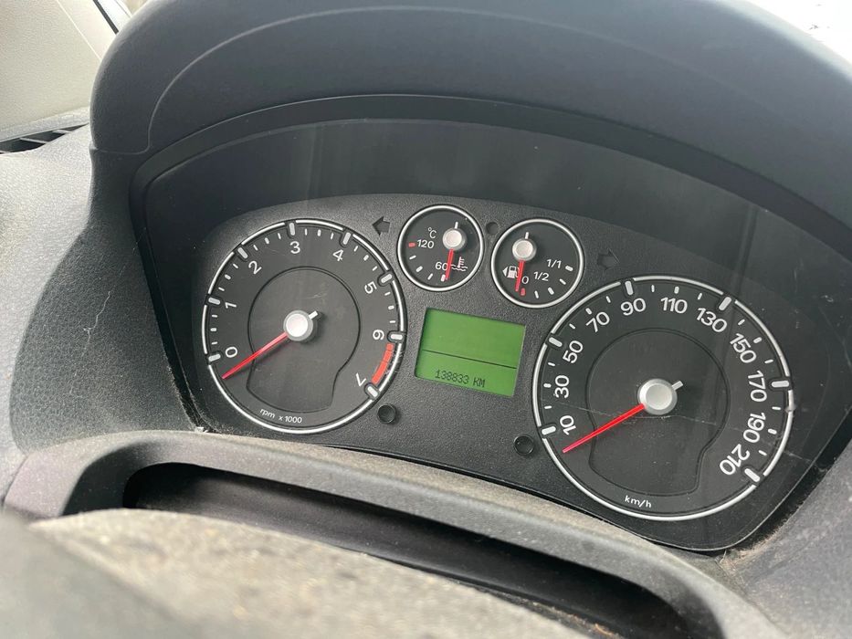 FORD Fiesta на части