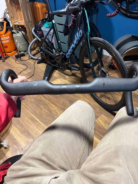 аеро кормило (drop bar) от карбон за велосипед cervelo