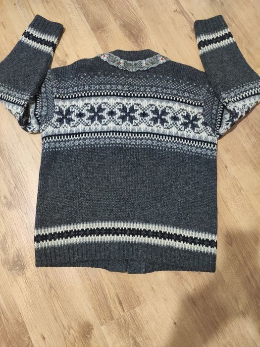 Pulover traditional norvegian din lână mărimea M bărbați sau XL damă