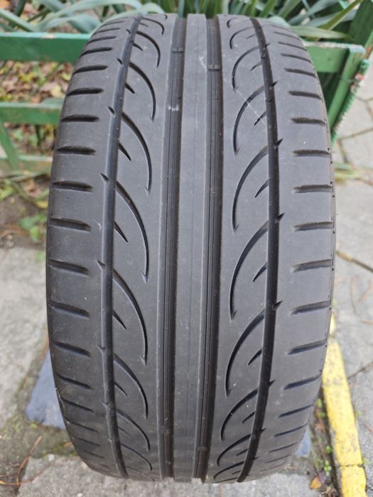1 брой лятна гума Hankook 225/40/18