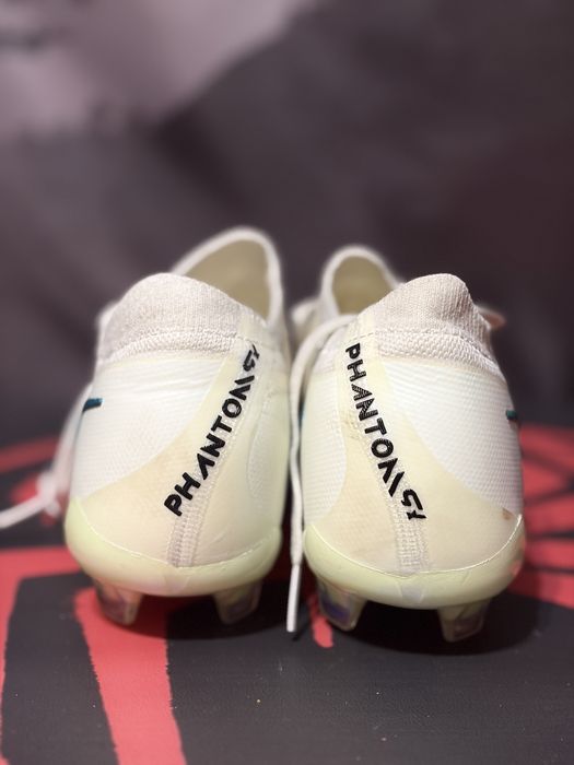 Бутсы Nike Phantom GX