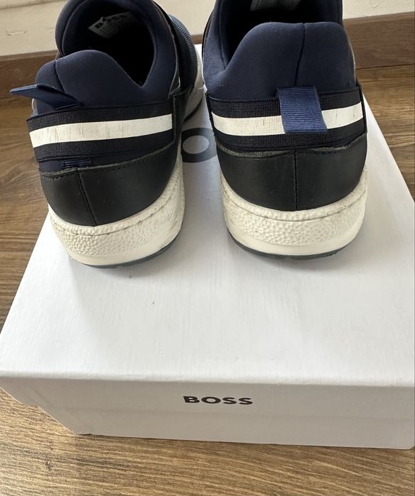 Маратонки Boss за момче 34 номер
