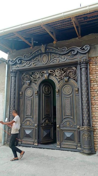 Darvoza eshigi yasaymiz