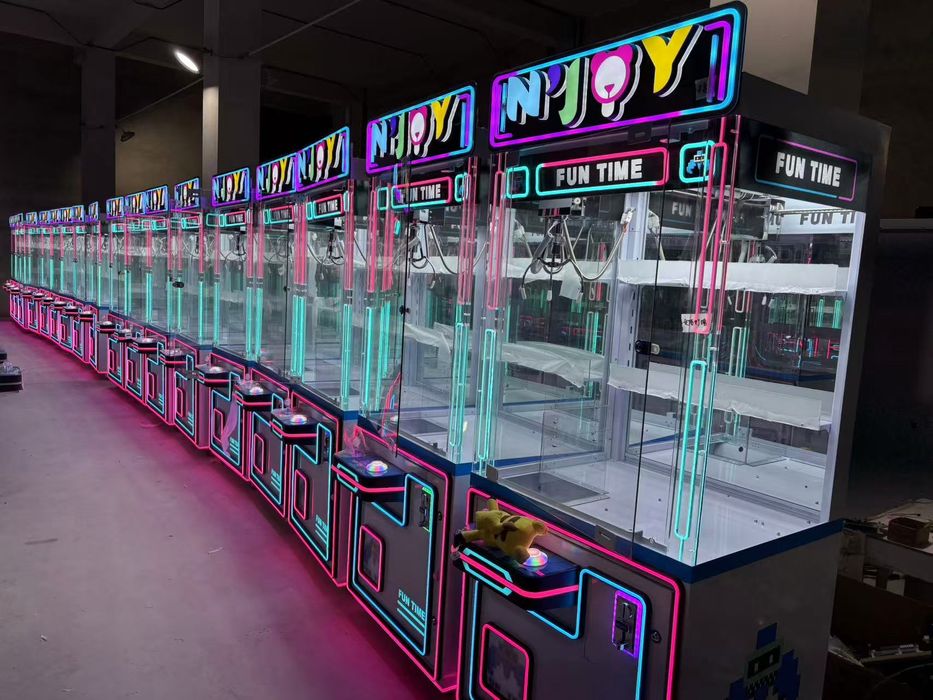 Машина с играчки