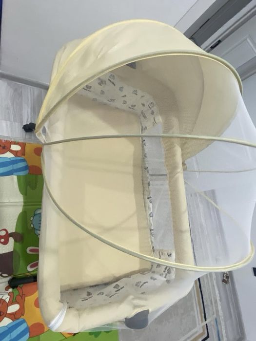 Продам манеж в отличном состояний