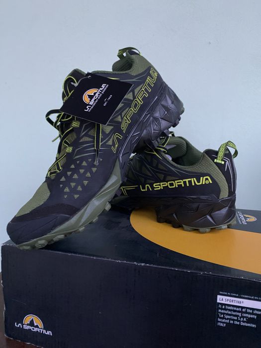 La Sportiva Akyra – 45 (UK 10.5) – Noi, cu etichetă