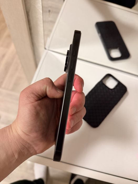 Продам IPHONE 16 pro max 256