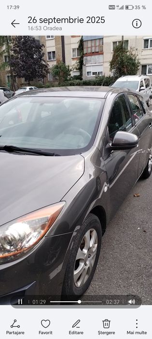 Vând Mazda 3, întreținut, aflat în stare bună.