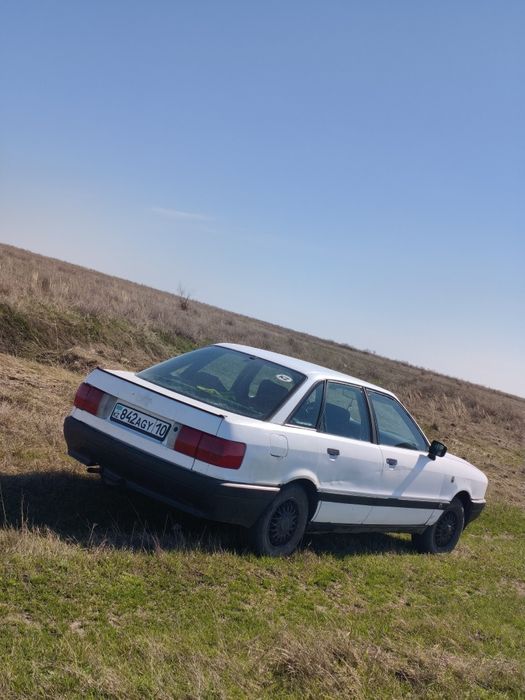 Ауди 80 Б3 1.8л продам обмен.