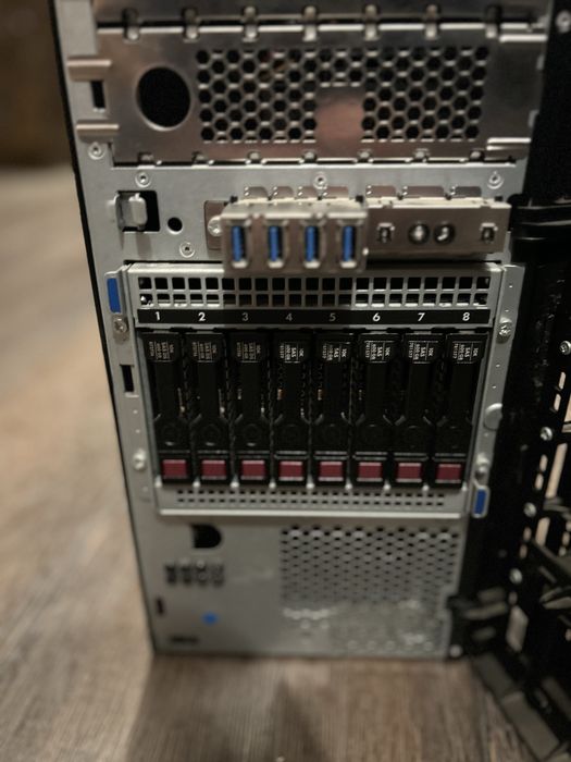 HP ProLiant ML30 8x600GB, 32 RAM