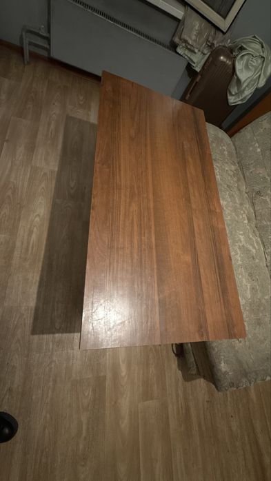 Продам стол кухонный