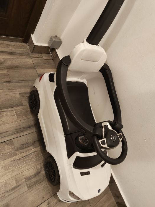 Кола за бутане Mercedes AMG