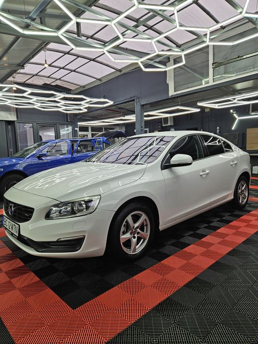 Volvo S60 D3 2.0d 150 cai 2017