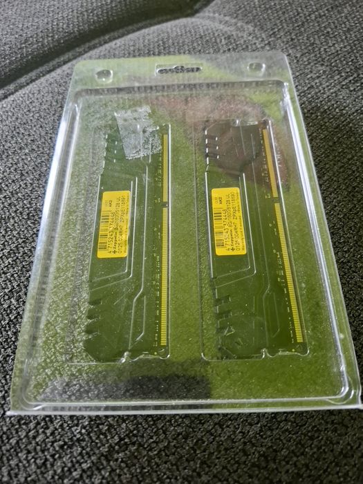 Memorii DDR3 16GB  1600mhz