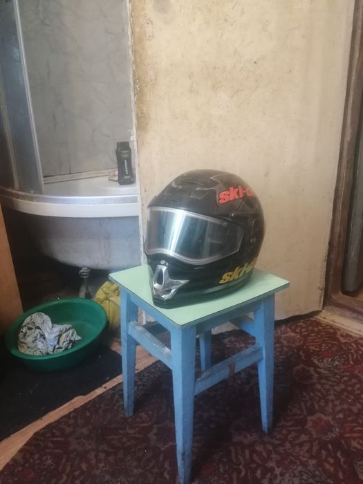 Здравствуйте продам шлем