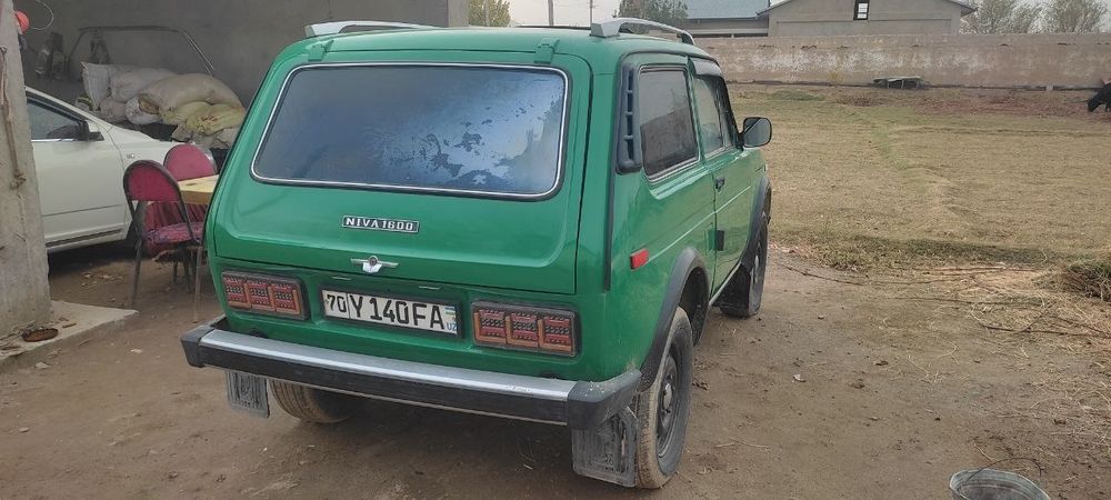 нива 2121    сотилади