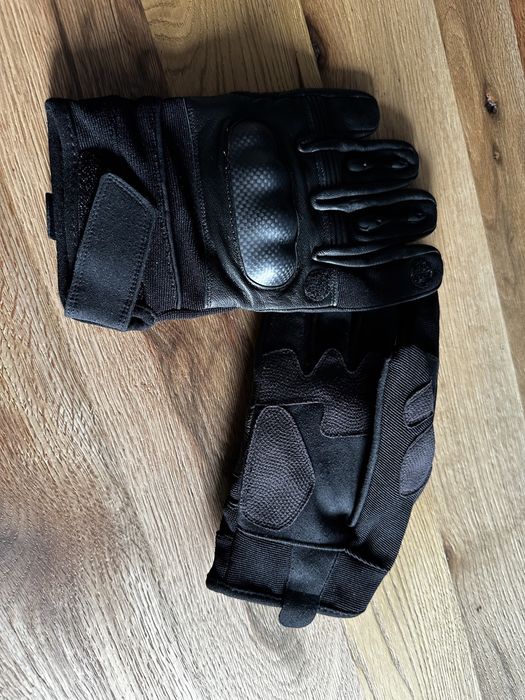 2 modele de Mănuși moto, piele sau combinat piele-textil, M și L, noi