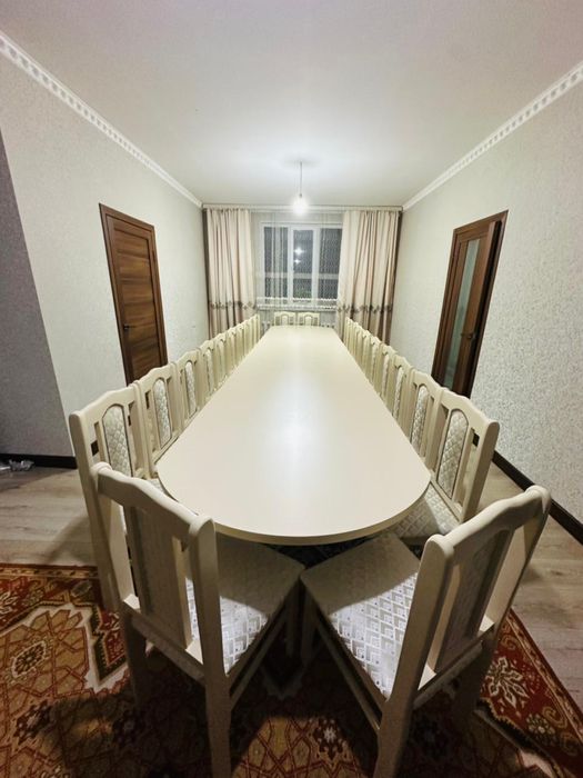 Стол и стулья комплект