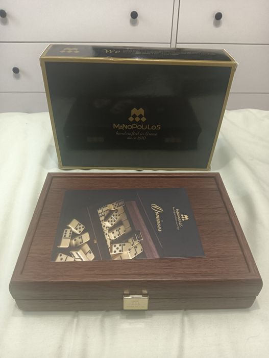 Joc Domino Manopoulos