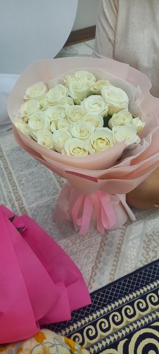 Свежи гүлдер. Өте әдемі