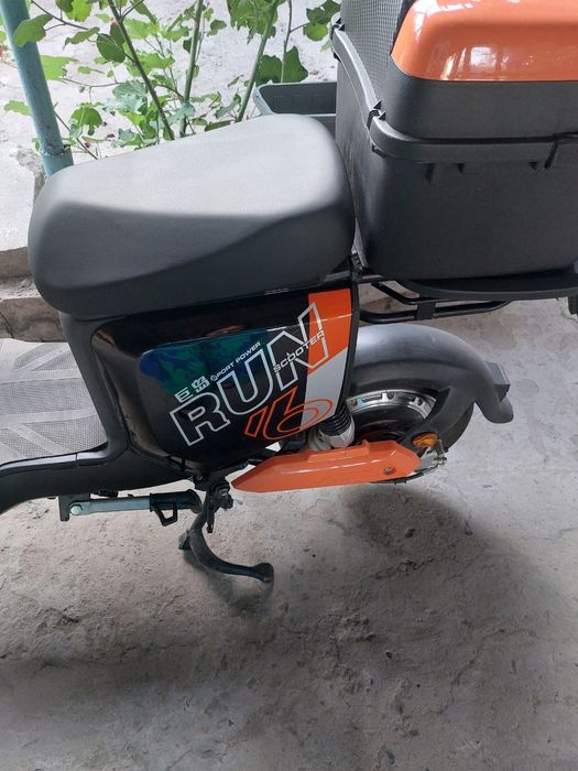 Электроскутер продам