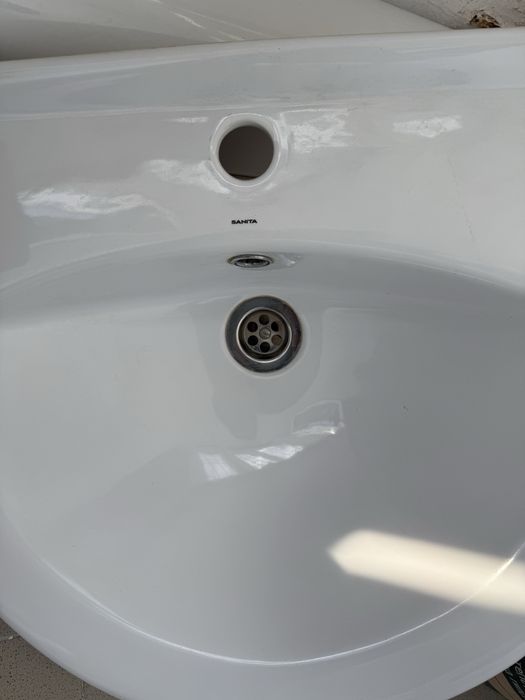 Продам раковину в ванную комнату