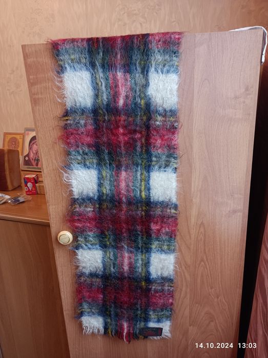 Шарфы махеровые новые.