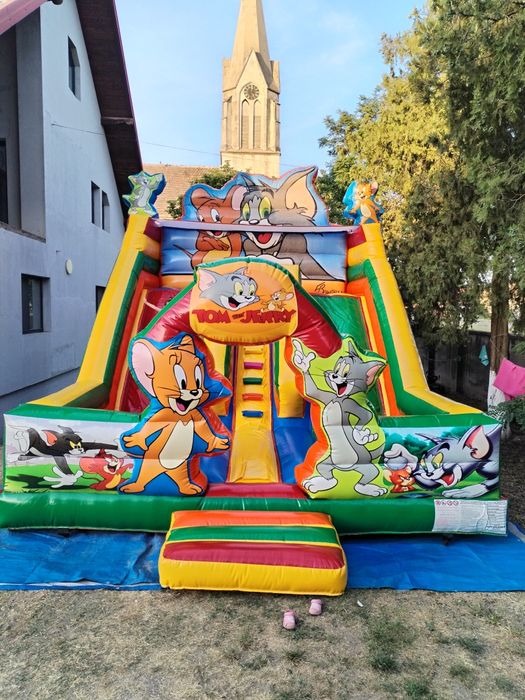 Topogan/tobogan cu piscina de închiriat - 500 lei