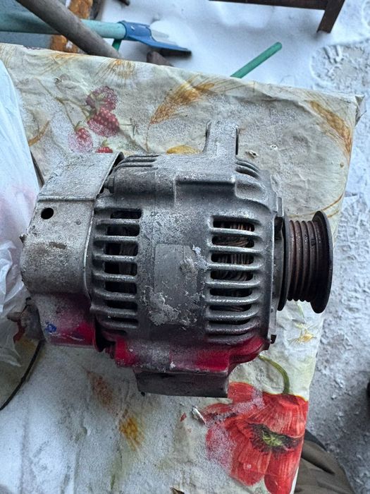 Генератор Тайота продам