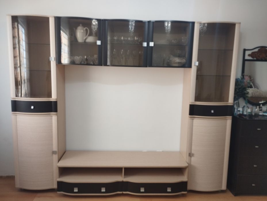 Продам мебель стенка