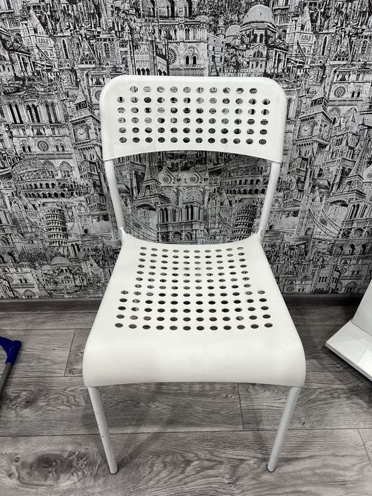 Продам 3-стула одинаковых