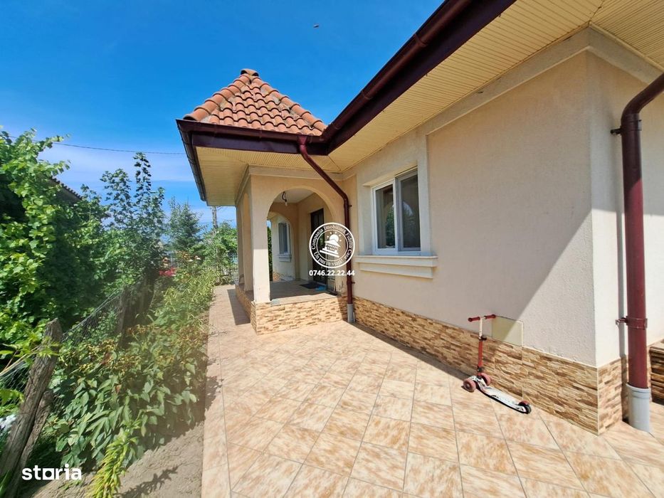 Vila de vanzare, Hermeziu