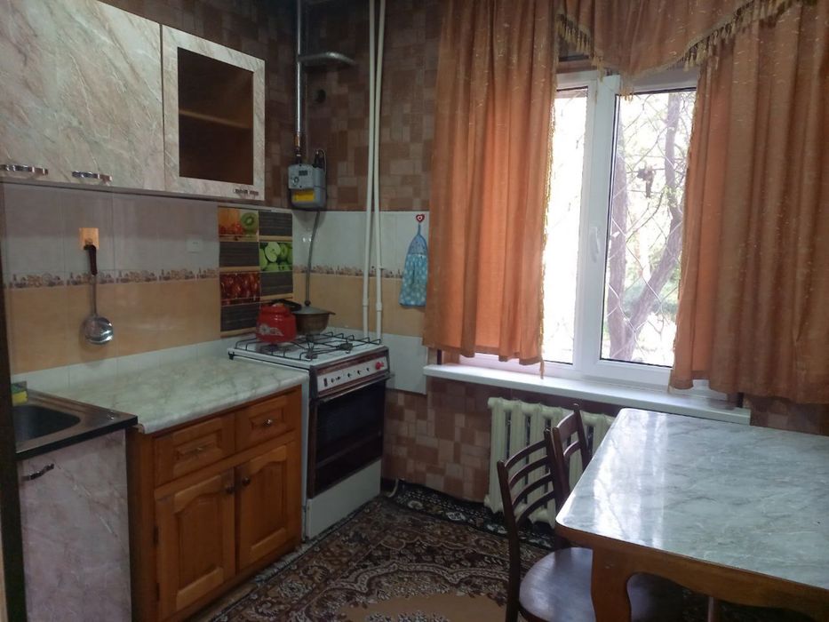 Sergeli 6 tida 2 xonali uy sotiladi