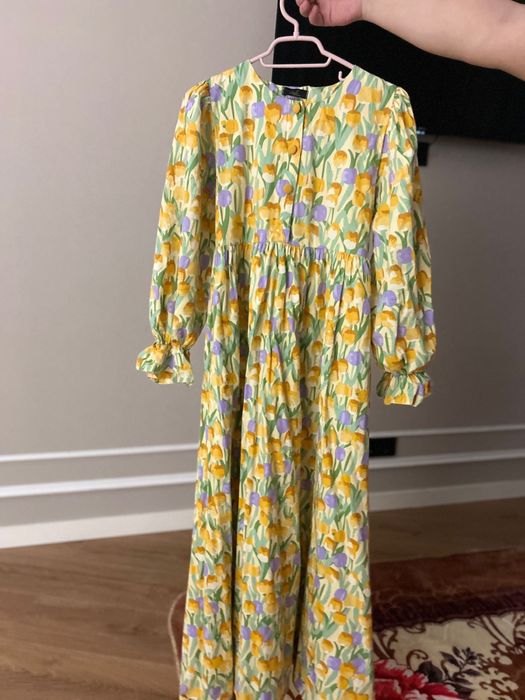 Женский әдемі көйлек сатылады.