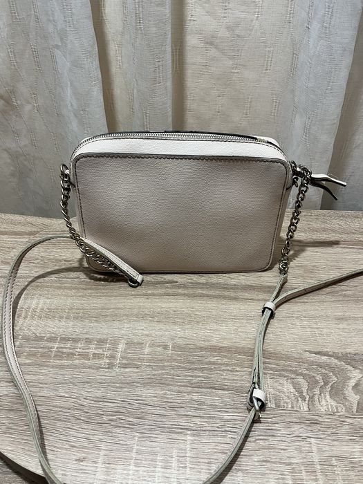 Оригинална чанта Guess и раничка