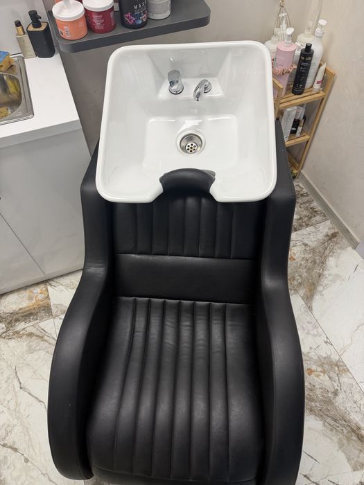 Измивна колона за салон