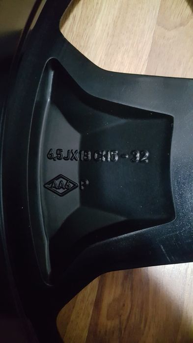 JanteRenaultMeganeLagunaFluenceLatitudeTalismanKadjarKoleosArkanaAustralCapturSymbiozScenicEspaceDusterBigsterStrikerNisanLeafJukeQashqaiXTrail5X114.3