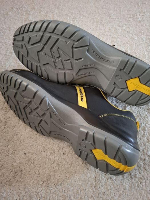 Pantofi de lucru Goodyear -44-noi !!!