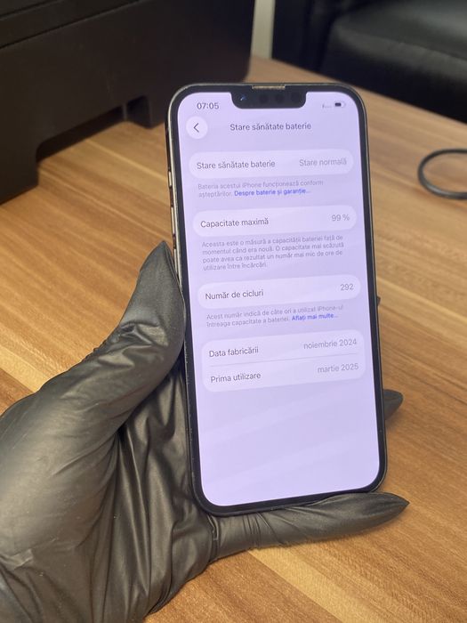 iPhone 16e• 128 GB • Black