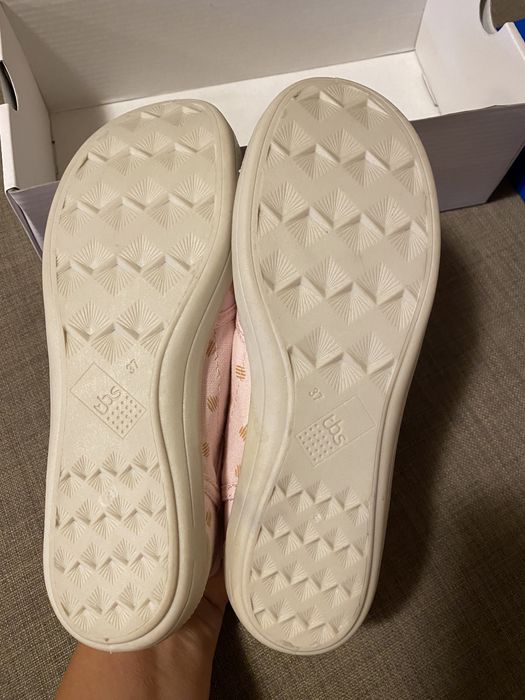 Розови гуменки TBS