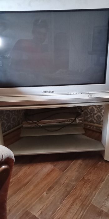 Телевизор  ескі домашный
