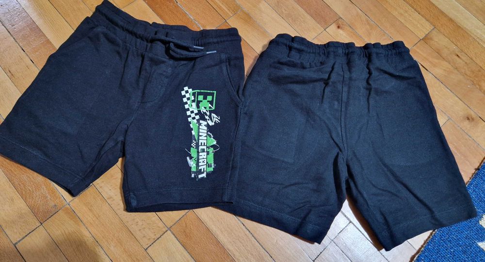 Vând pantaloni scurti Minecraft, mar.116