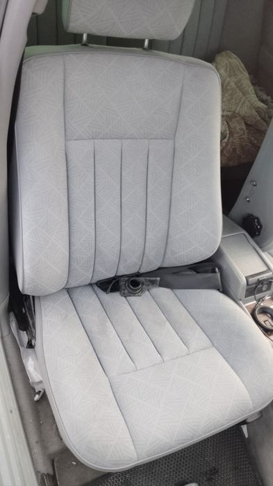 Салон на Mercedes Benz w124