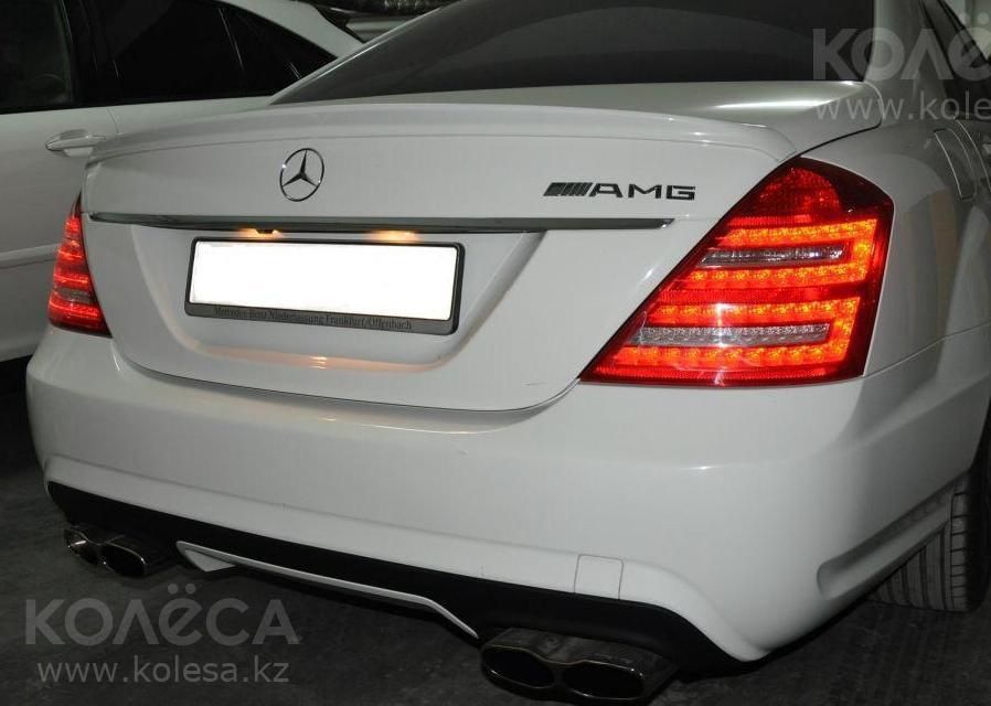 Спойлер на Мерседес BMW Lexus