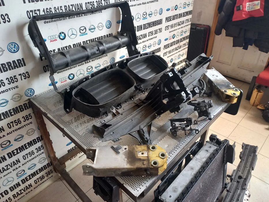 Trager Calandru Fata Complet Armatura Radiator GMV Grila Bmw Seria 7 F01 F02 F03 F04 Trager Complet