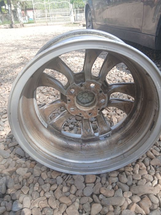 Vând sau schimb cu alta janta de bmw E 46